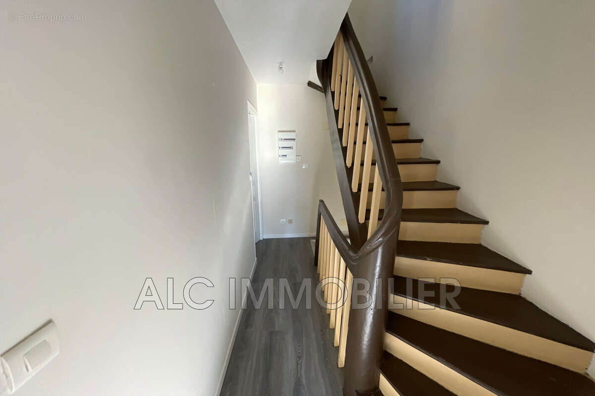 Appartement à SEES