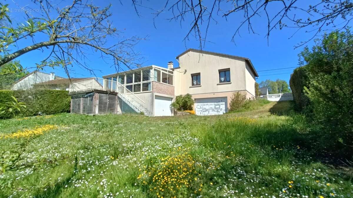Maison à LATILLE
