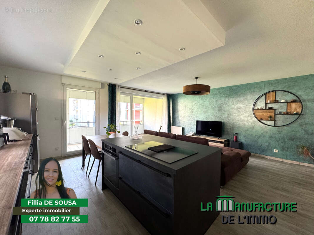 Appartement à SAINT-PRIEST-EN-JAREZ