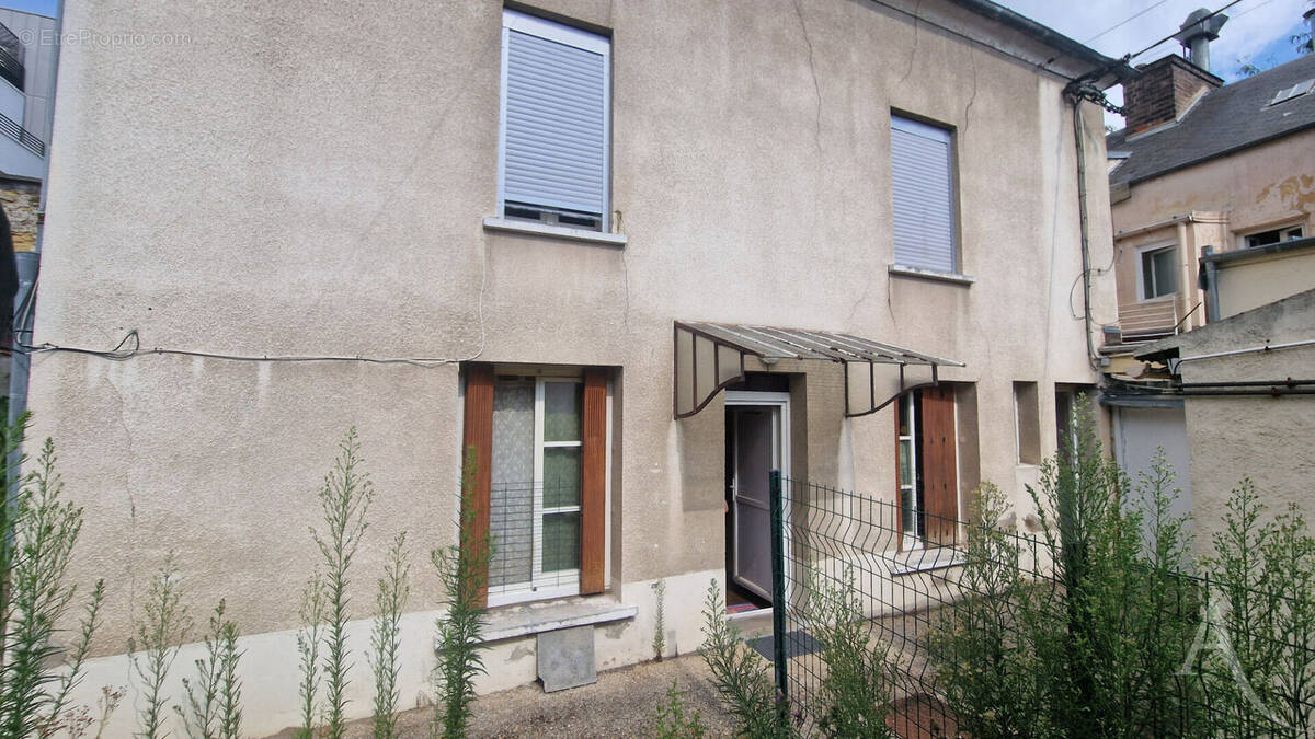 Appartement à MANTES-LA-JOLIE