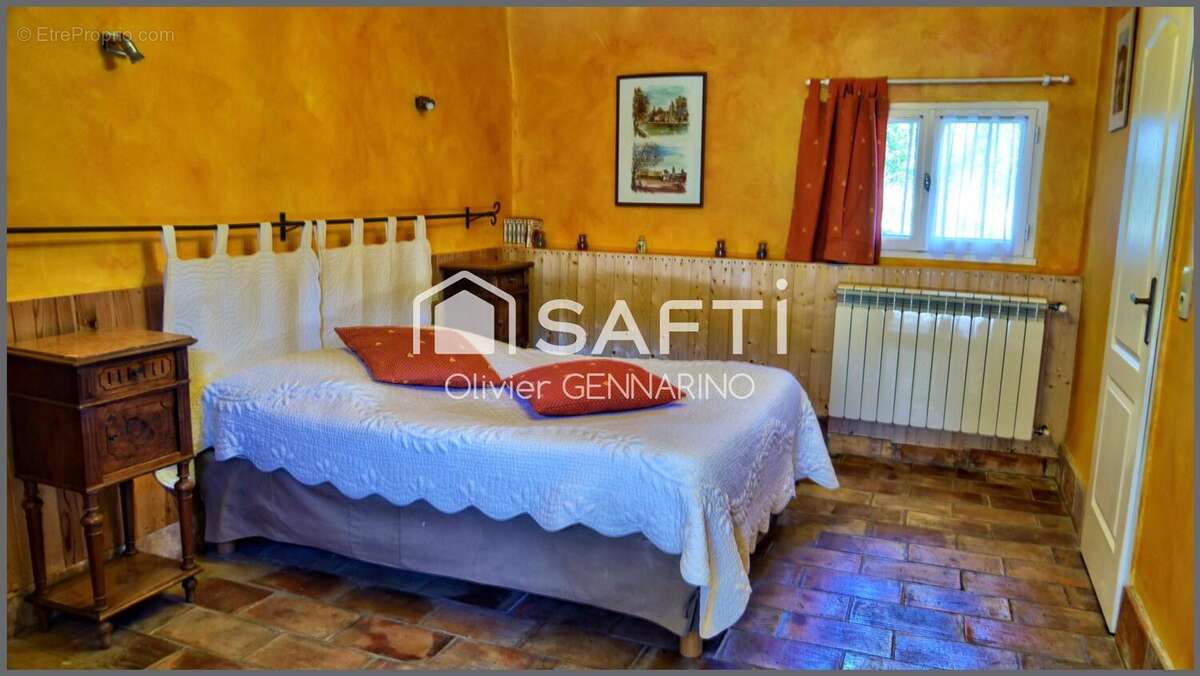 Photo 9 - Maison à LA ROQUE-SUR-PERNES