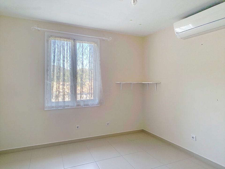 Maison à SAINT-MAXIMIN-LA-SAINTE-BAUME