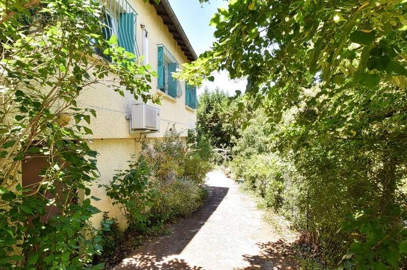 Maison familiale avec garage, atelier et fort potentiel d'évolution - photo 15