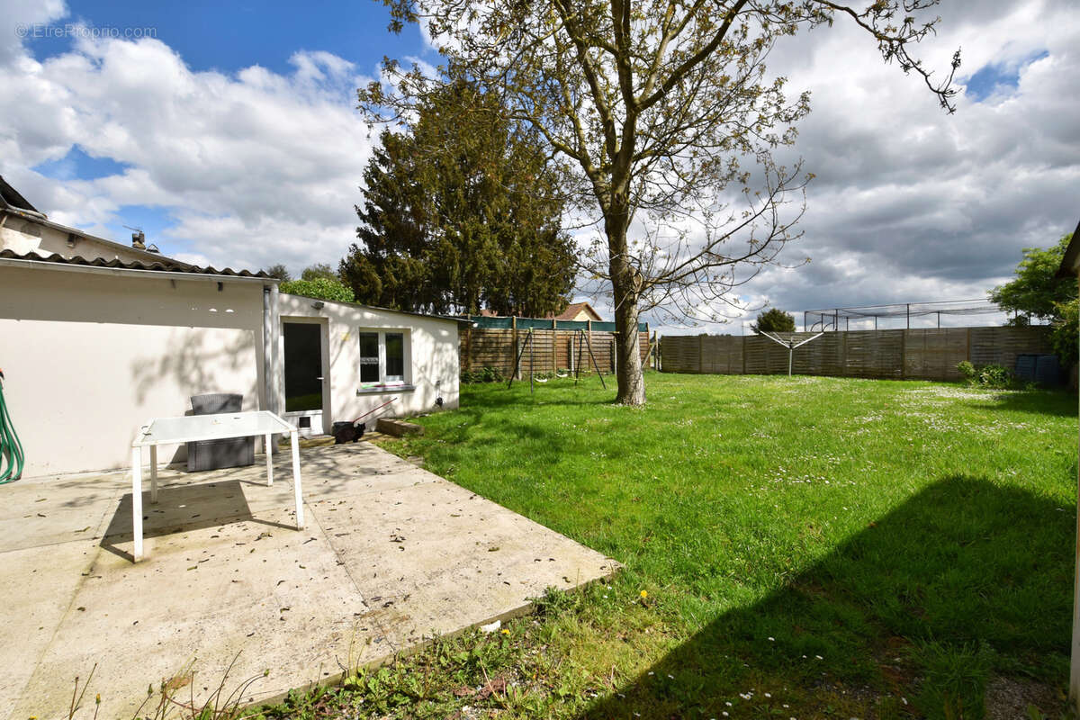 Maison à BETTENCOURT-SAINT-OUEN