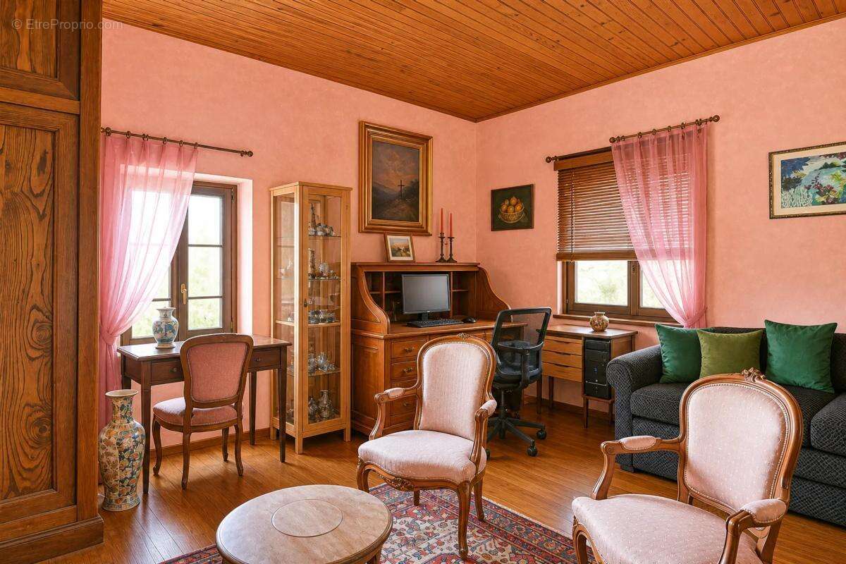 Maison de 10 pièces de 197 m² à Saint-Florent-sur-Auzonnet - photo 15