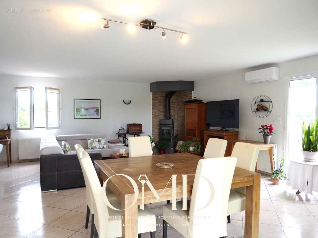 Maison à MONTESQUIEU-VOLVESTRE