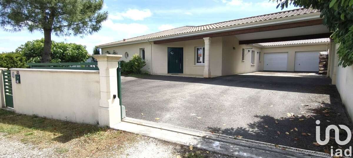 Photo 2 - Maison à CHEVANCEAUX