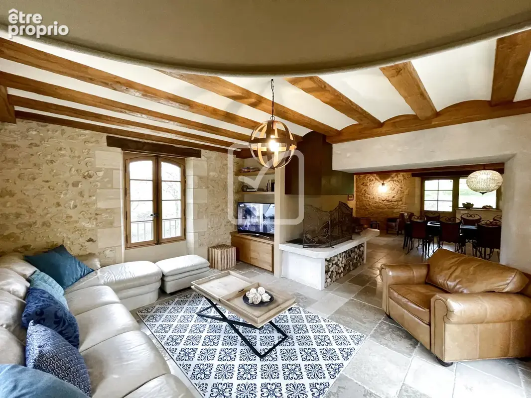  Exclusif ! Le goût du parfait à 40mn de Sarlat. Propriété avec sa demeure dotée de 5 vastes chambres et 3 dép - photo 6