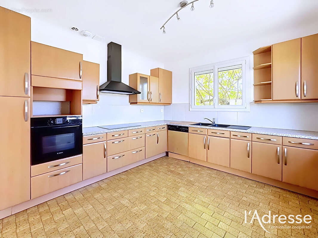 Exclusivité l'Adresse - Portet sut Garonne (Village) - Maison de 101m² avec sous-sol complet sur un terrain de 525m² - photo 7