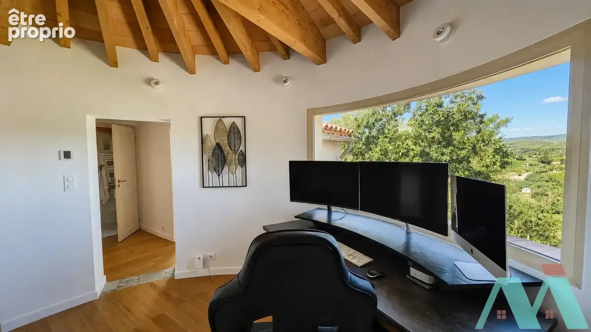 Maison rénovée 5 pièces 180m2 sur terrain 8700m2 en Provence - photo 17