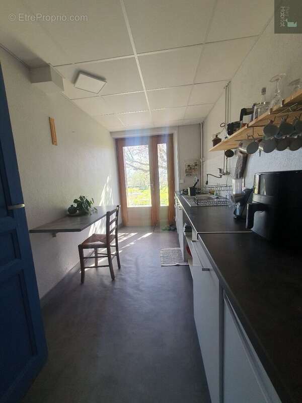 Maison à SAINT-ETIENNE-DE-MAURS