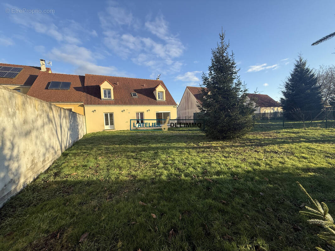 Maison à LINDRY