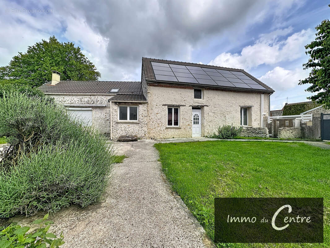 Maison à MONTMIRAIL