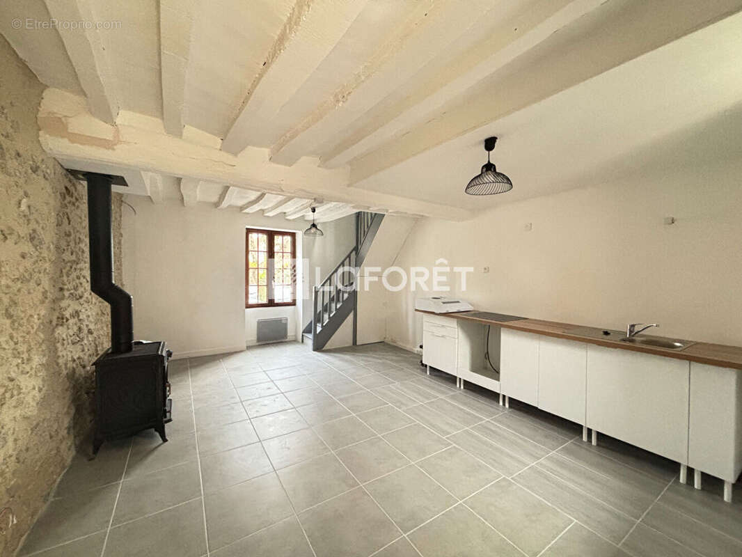 Maison à SAINT-MARTIN-LA-GARENNE