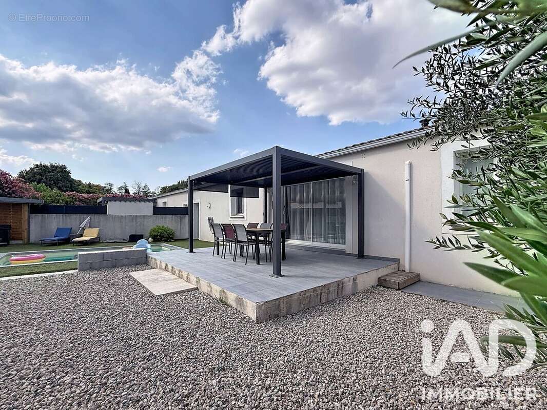 Maison 115 m² à Puissalicon  - photo 2