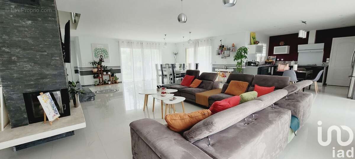 Photo 3 - Maison à LE PLESSIS-TREVISE