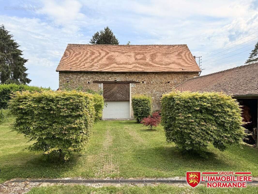 Maison à LA CHAPELLE-REANVILLE