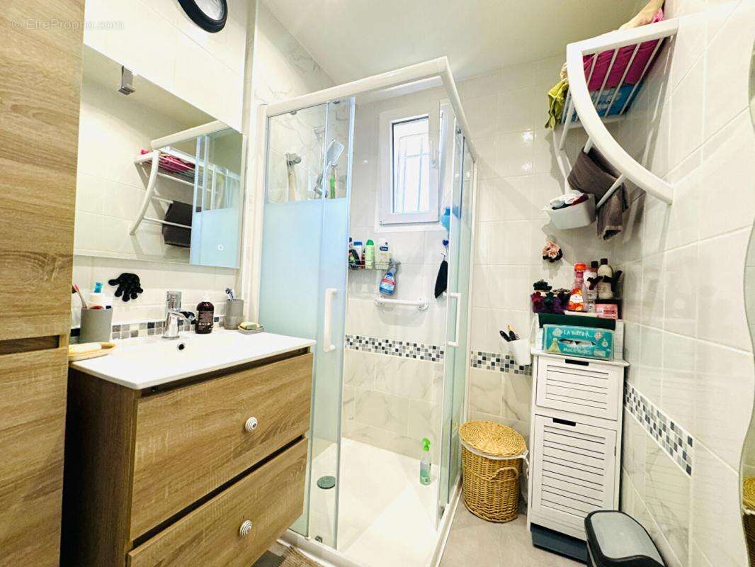 Maison à CHATEAUNEUF-LES-MARTIGUES