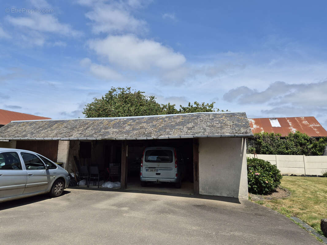 Maison à SAINT-MARC-SUR-COUESNON