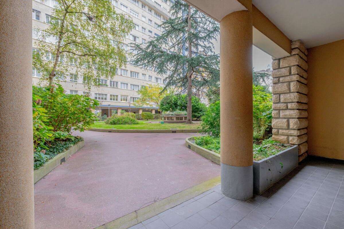 Appartement à PARIS-15E