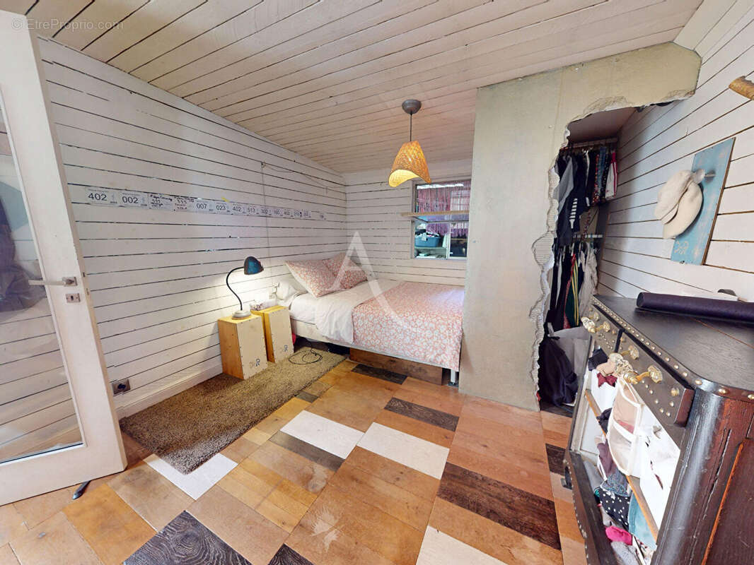 Un loft caché au coeur de neuilly-sur-marne, une propriété hors normes aux volumes exceptionnels - photo 11