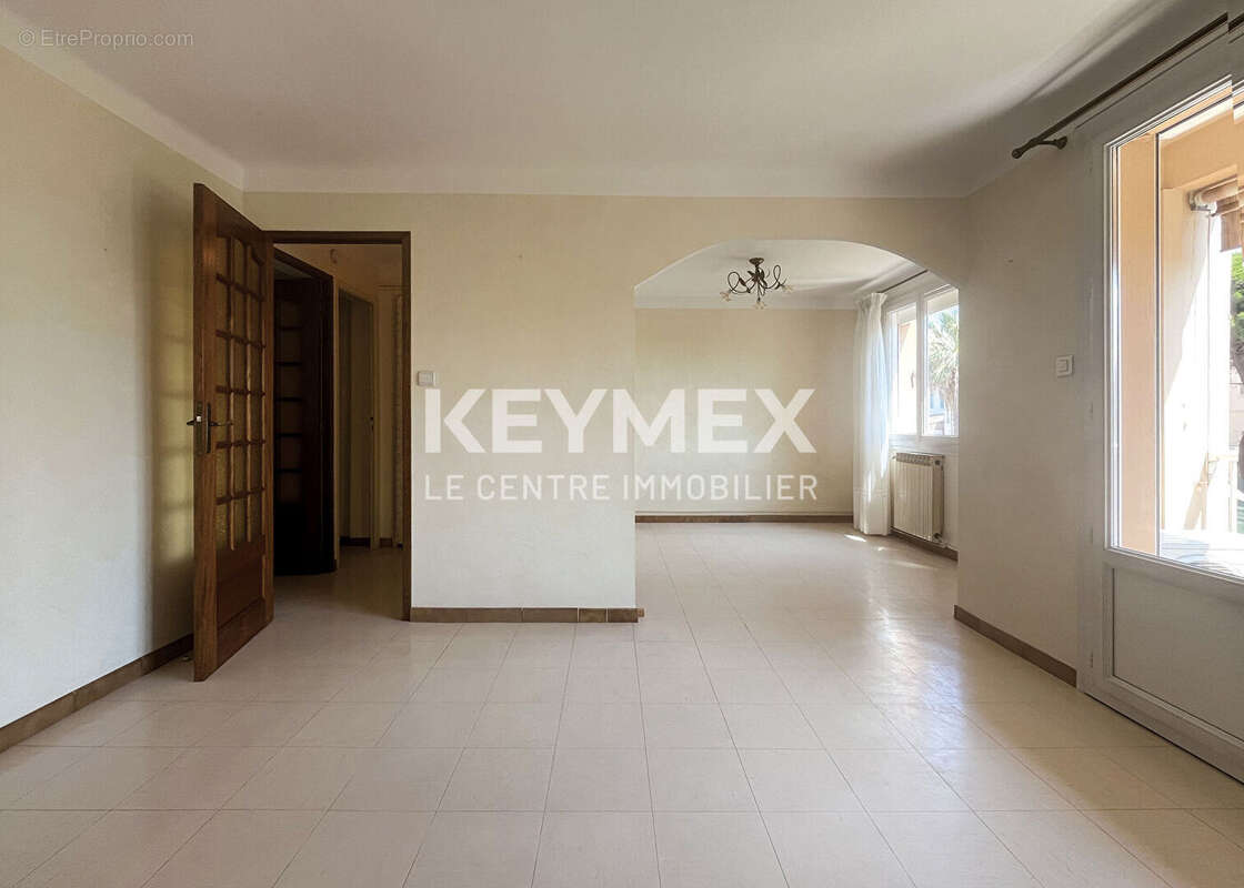 Appartement à HYERES