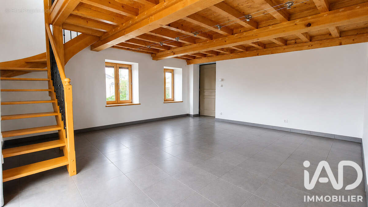 Maison 94 m² à Duerne  - photo 8