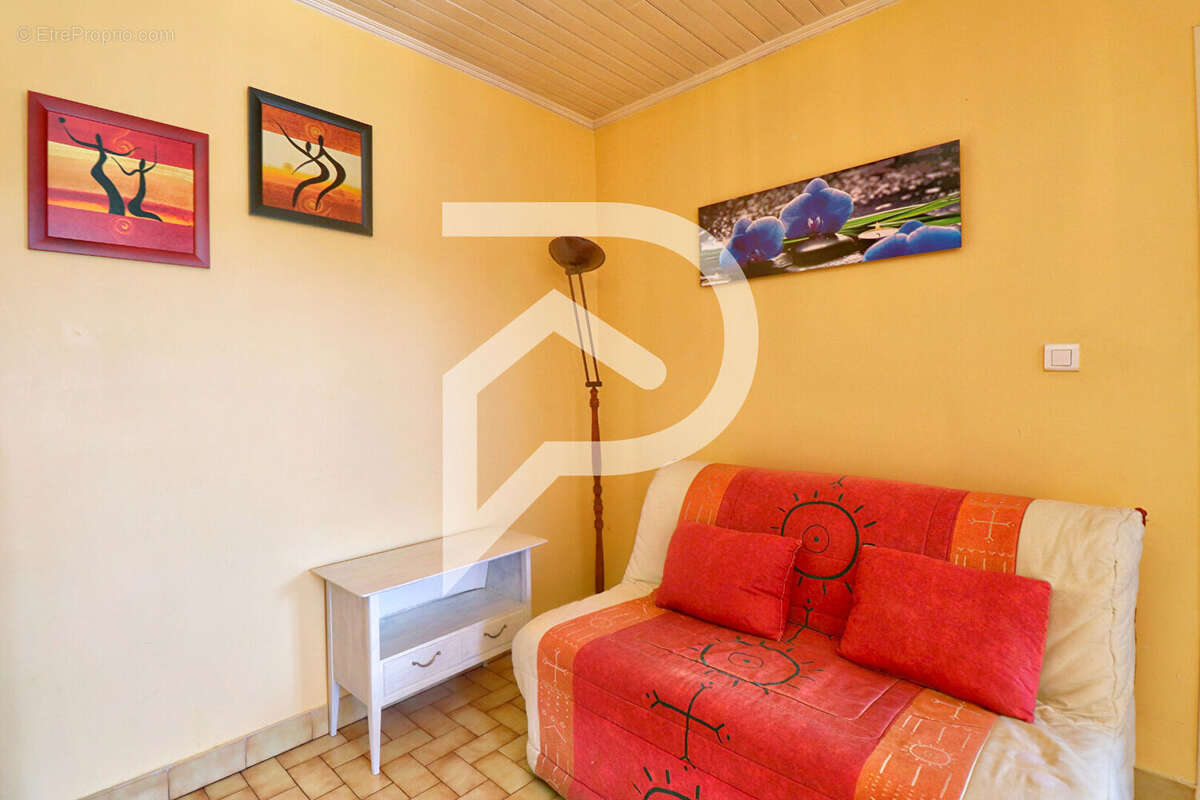 Appartement à GREOUX-LES-BAINS