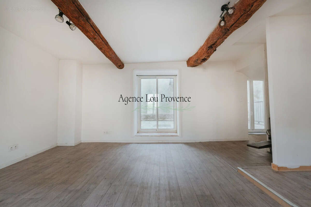 Maison 153 m² à Noves  - photo 6