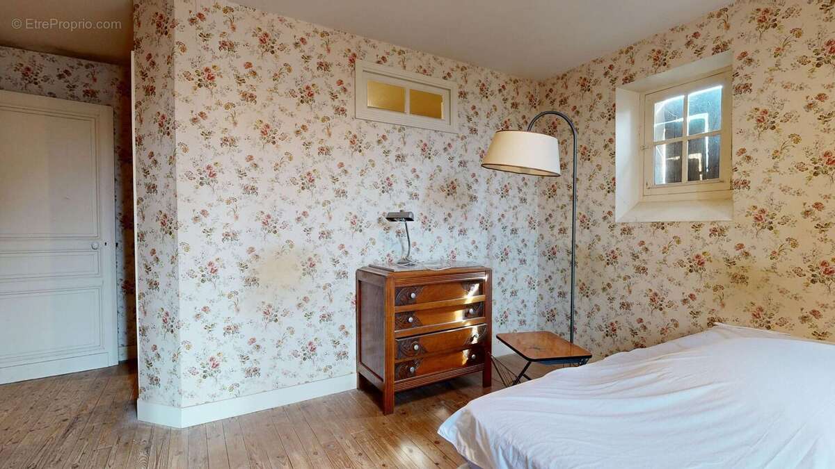 Ensemble immobilier de deux maisons avec fort potentiel ! - photo 17