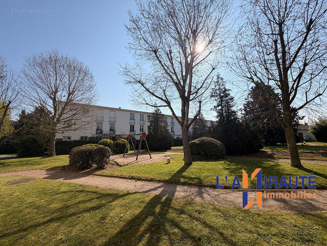 Appartement à MAISONS-LAFFITTE