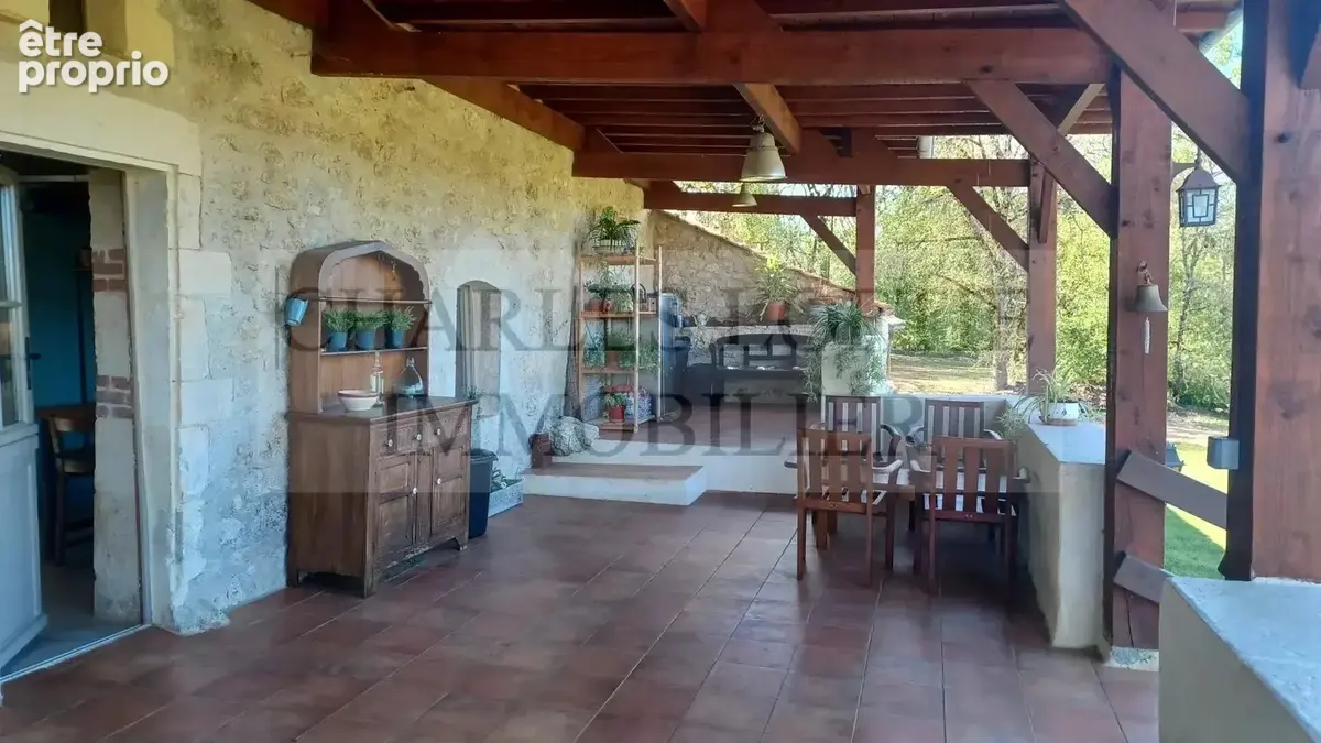 Maison, grange et piscine sur 8 ha - photo 11