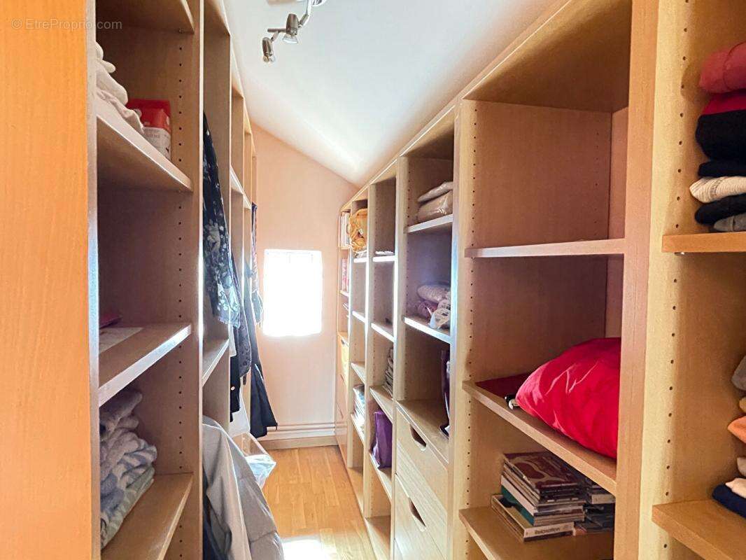 Maison à CONTREXEVILLE