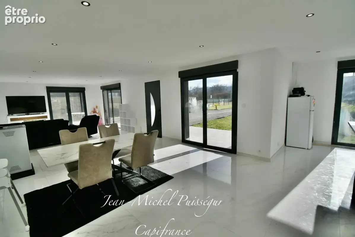Maison à Vendre 140m2 5 pièces à LABARTHE INARD (31), Terrain 1900m2 - photo 2