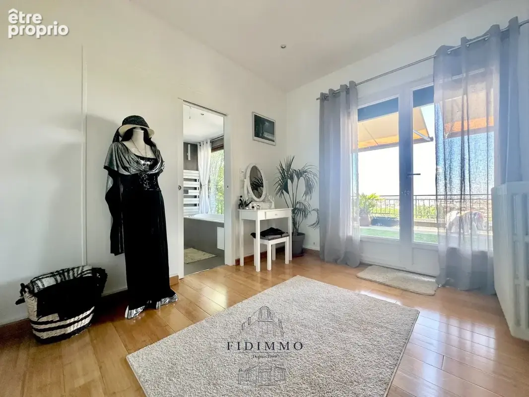 4296 - Maison atypique avec vue sur Paris - photo 10