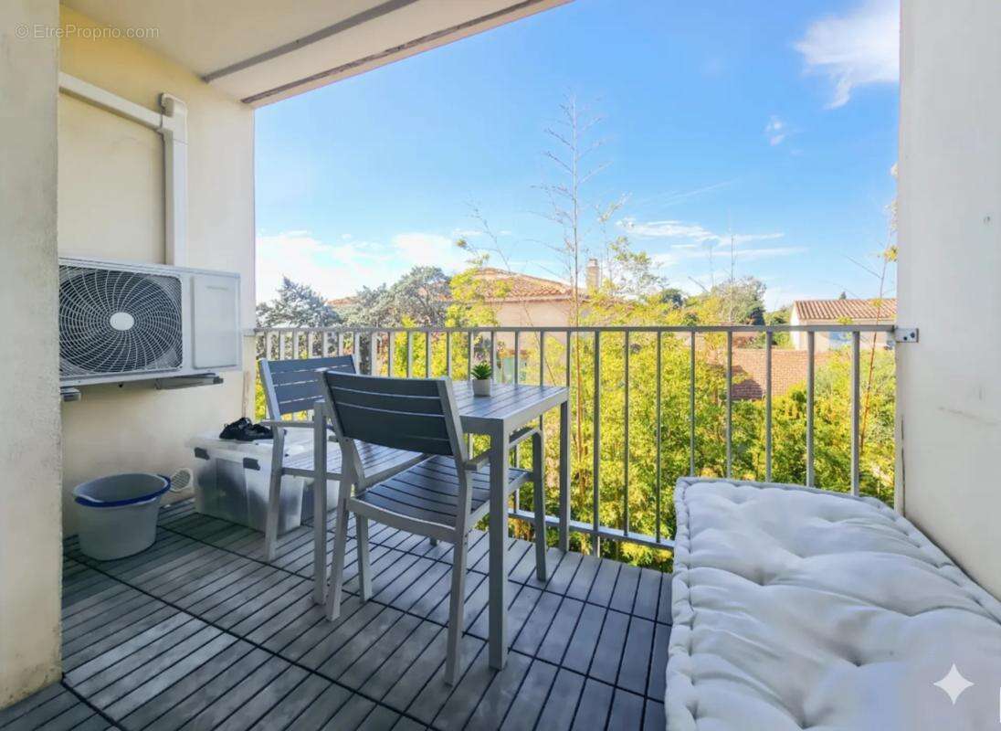 Appartement à SIX-FOURS-LES-PLAGES