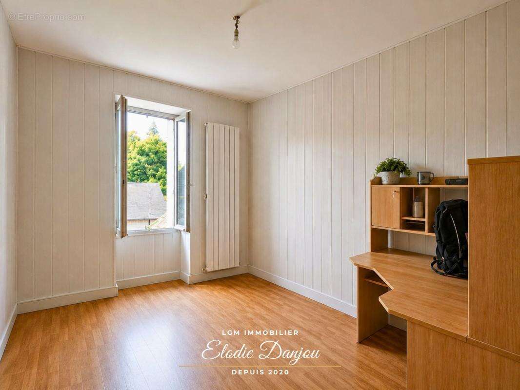 Ensemble murs commerciaux + appartement et dépendances - Aux portes de Châteaudun - photo 5