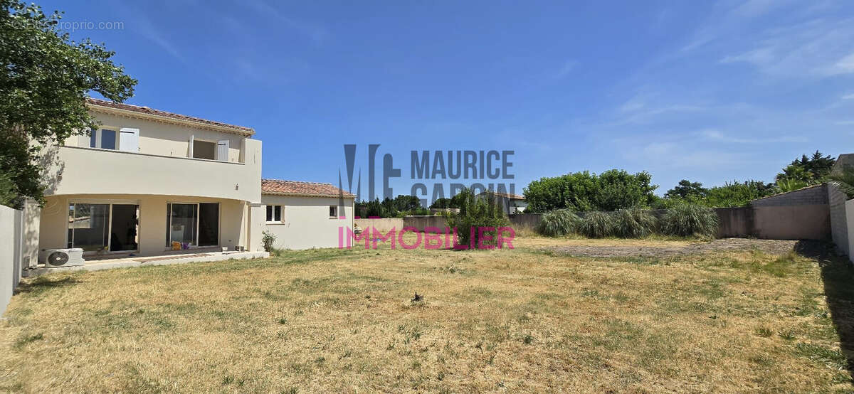 Maison 112 m² à Rochefort-Du-Gard  - photo 4