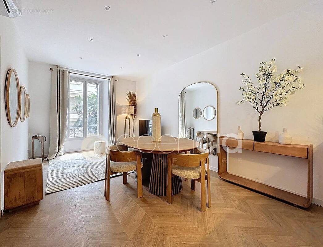 Appartement à CANNES