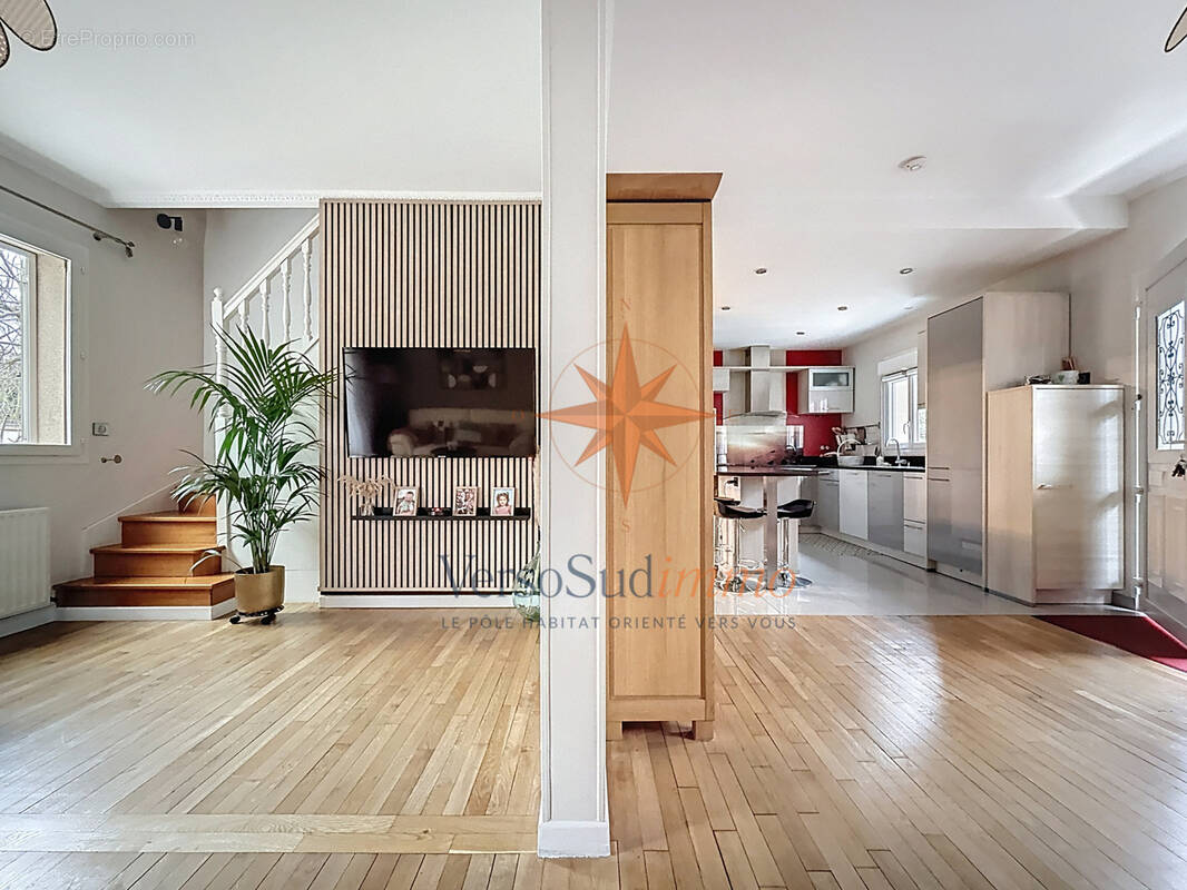 Maison à CHAMPS-SUR-MARNE