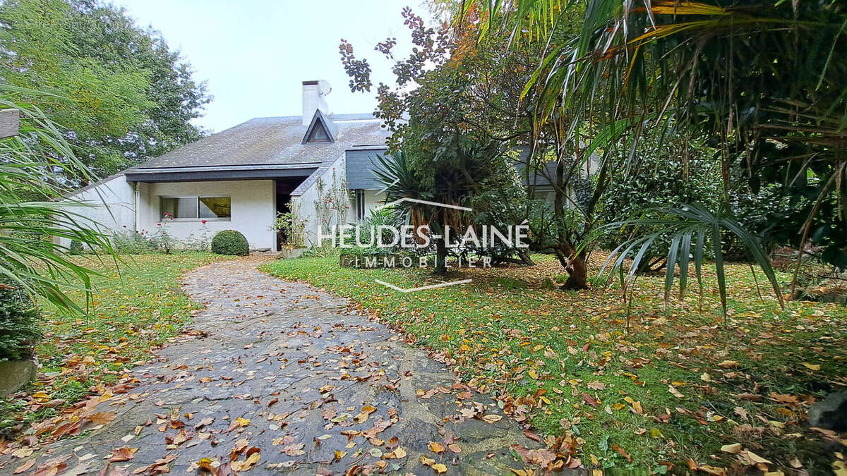 Maison à SAINT-PAIR-SUR-MER