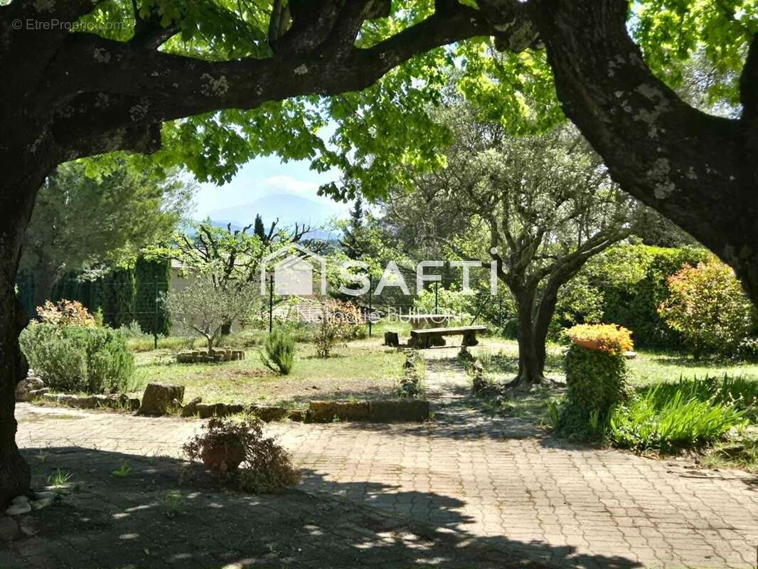 Photo 3 - Maison à SAINTE-CECILE-LES-VIGNES