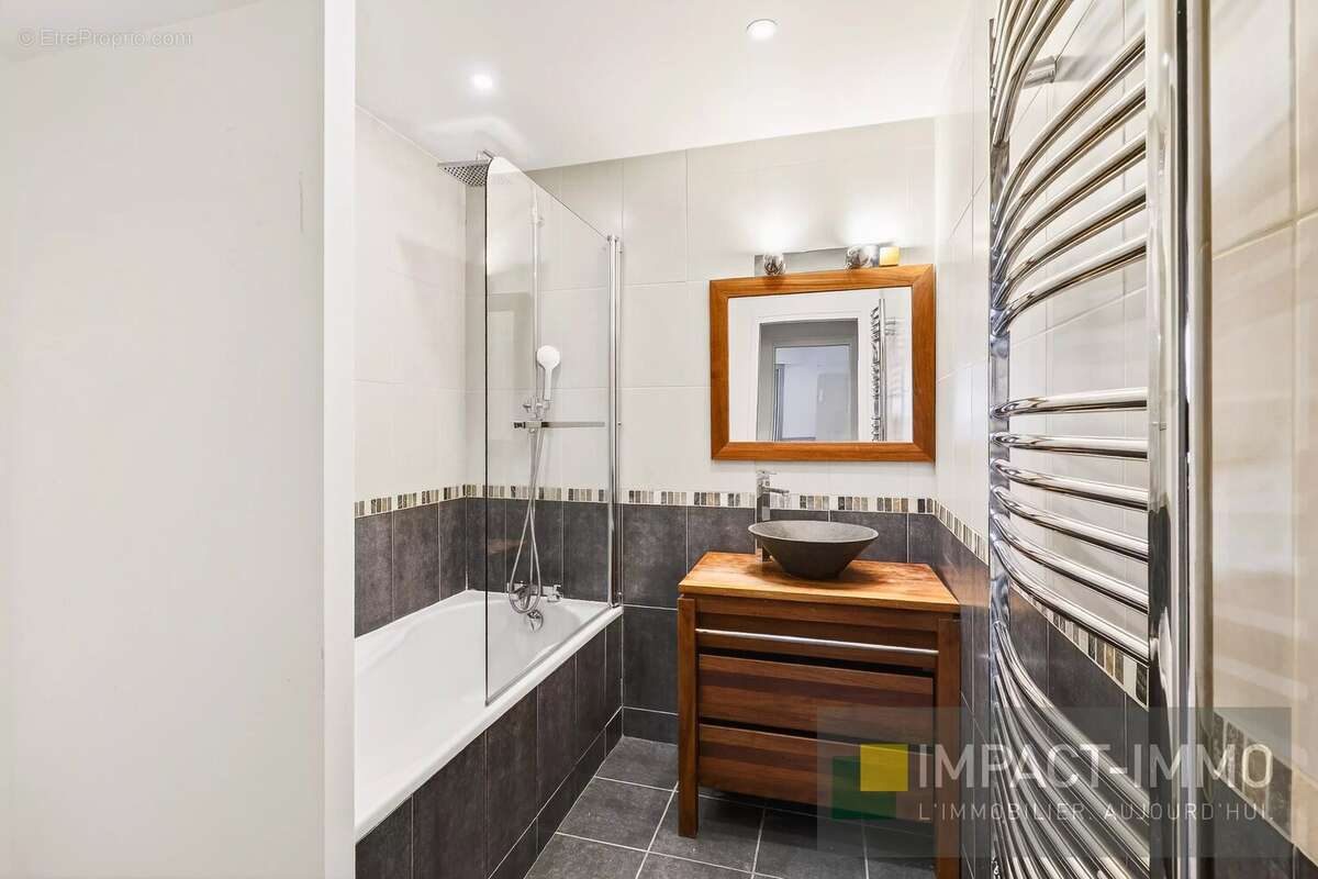 Appartement à SURESNES
