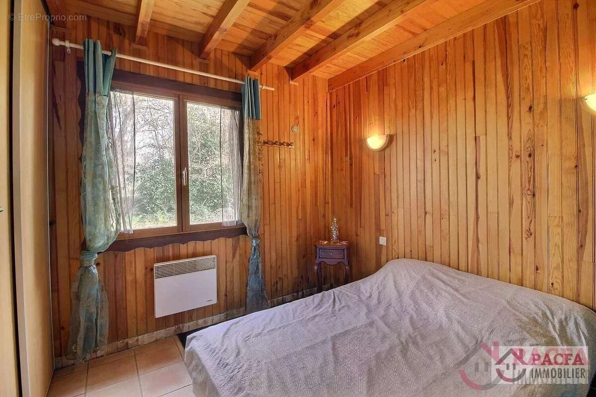 ARFONS - Maison esprit chalet sur 1730 m² de terrain. - photo 11