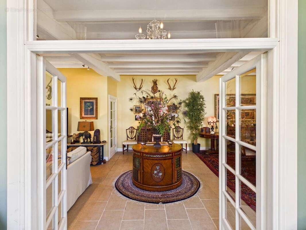 Maison à CHEF-BOUTONNE