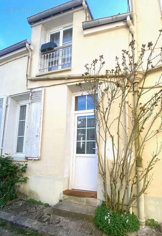Appartement à FONTAINEBLEAU