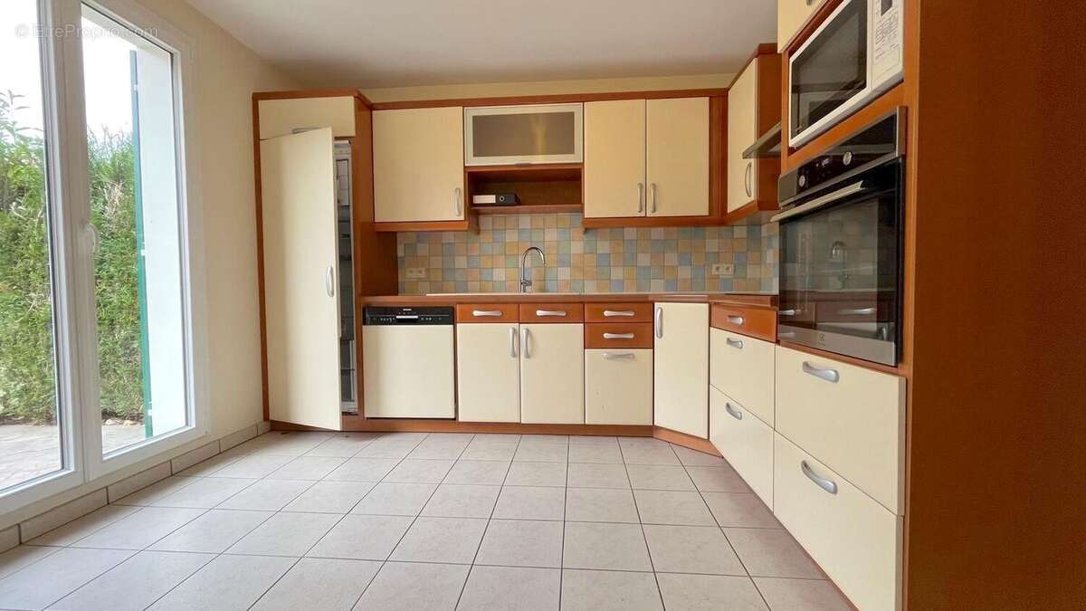 Maison à COURCOURONNES