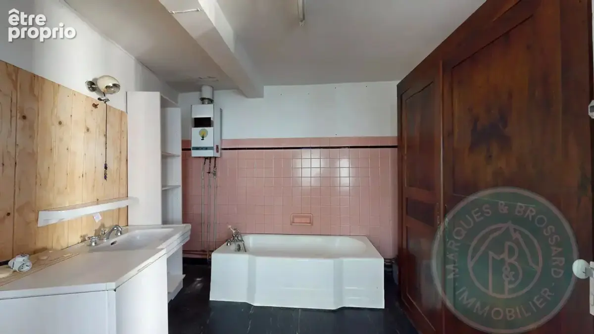 Ensemble immobilier au coeur de Bagnères-de-Bigorre - photo 23
