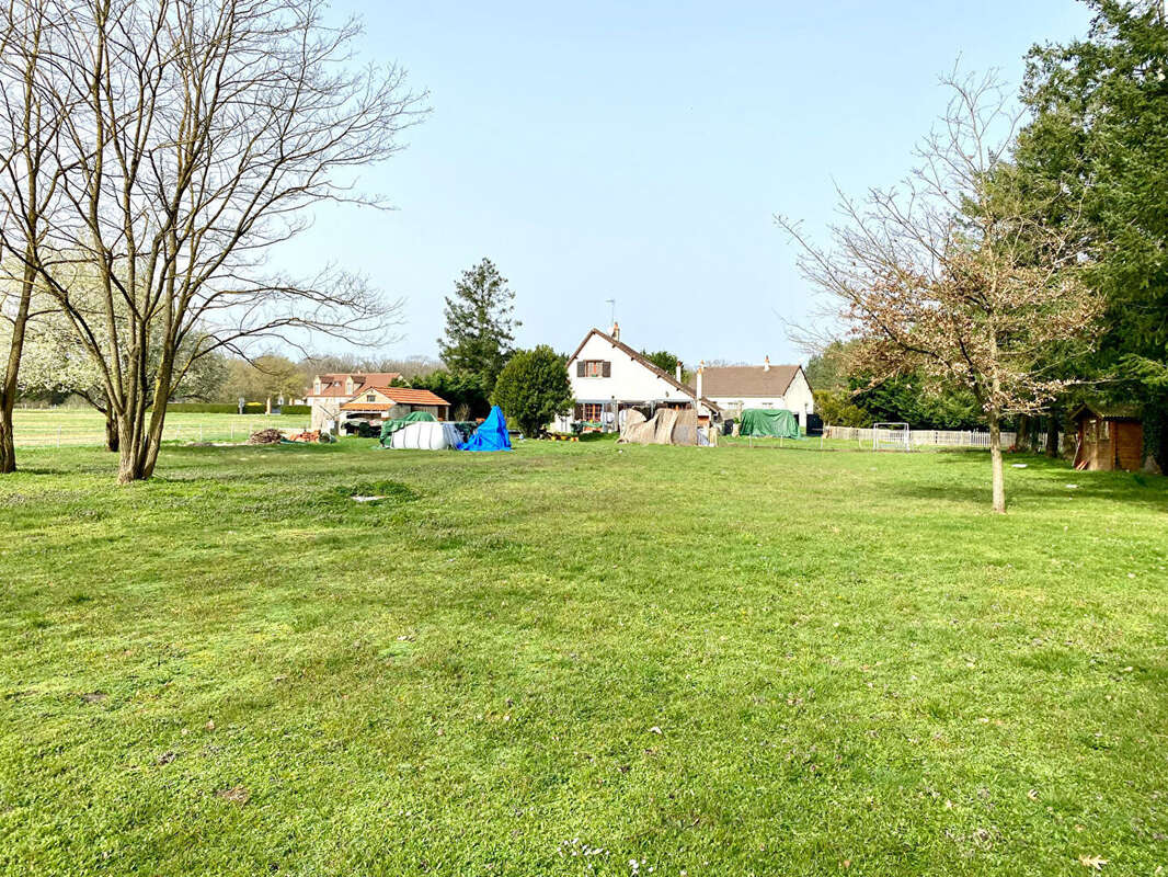 Maison à LASSAY-SUR-CROISNE