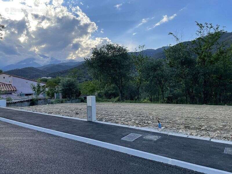 Terrain à ARLES-SUR-TECH